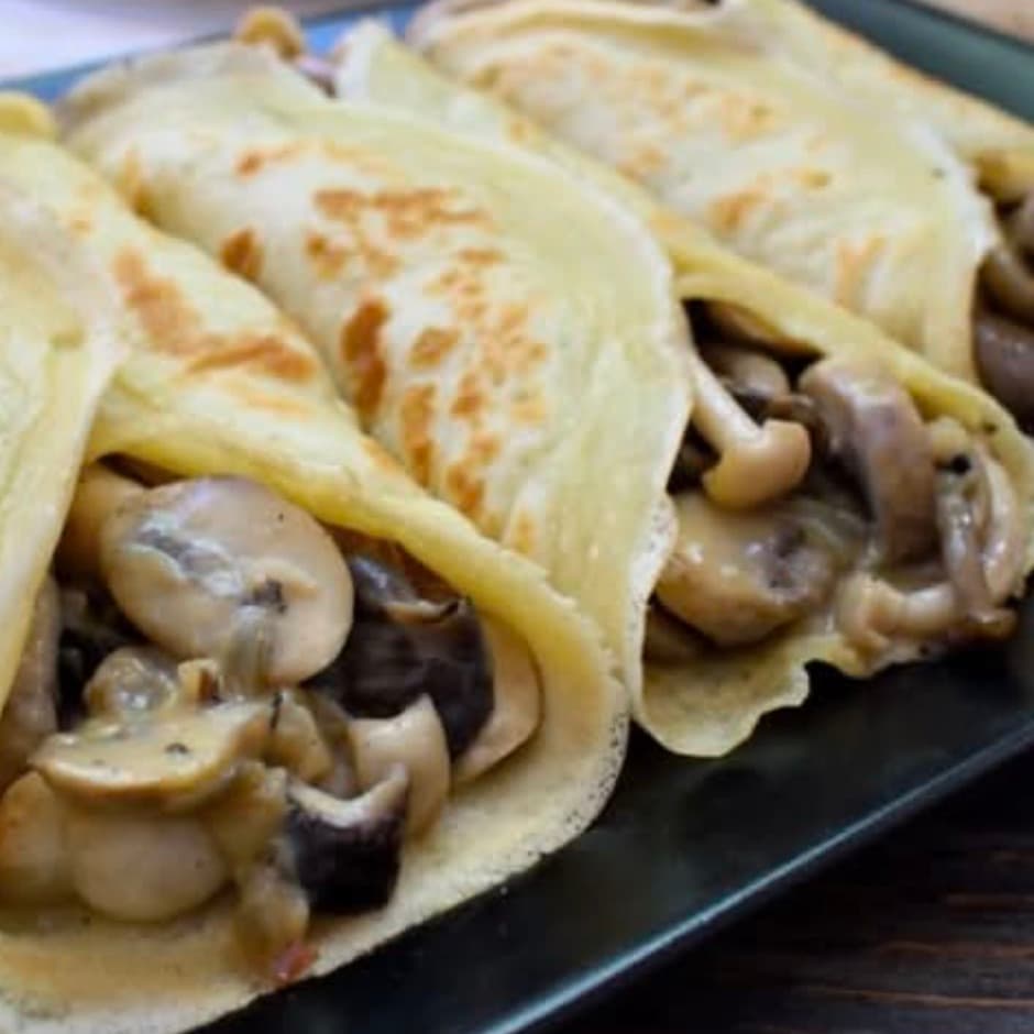 Grilled Mushroom Wrap: Grilled mushrooms with garlic and warming spices, fresh greens